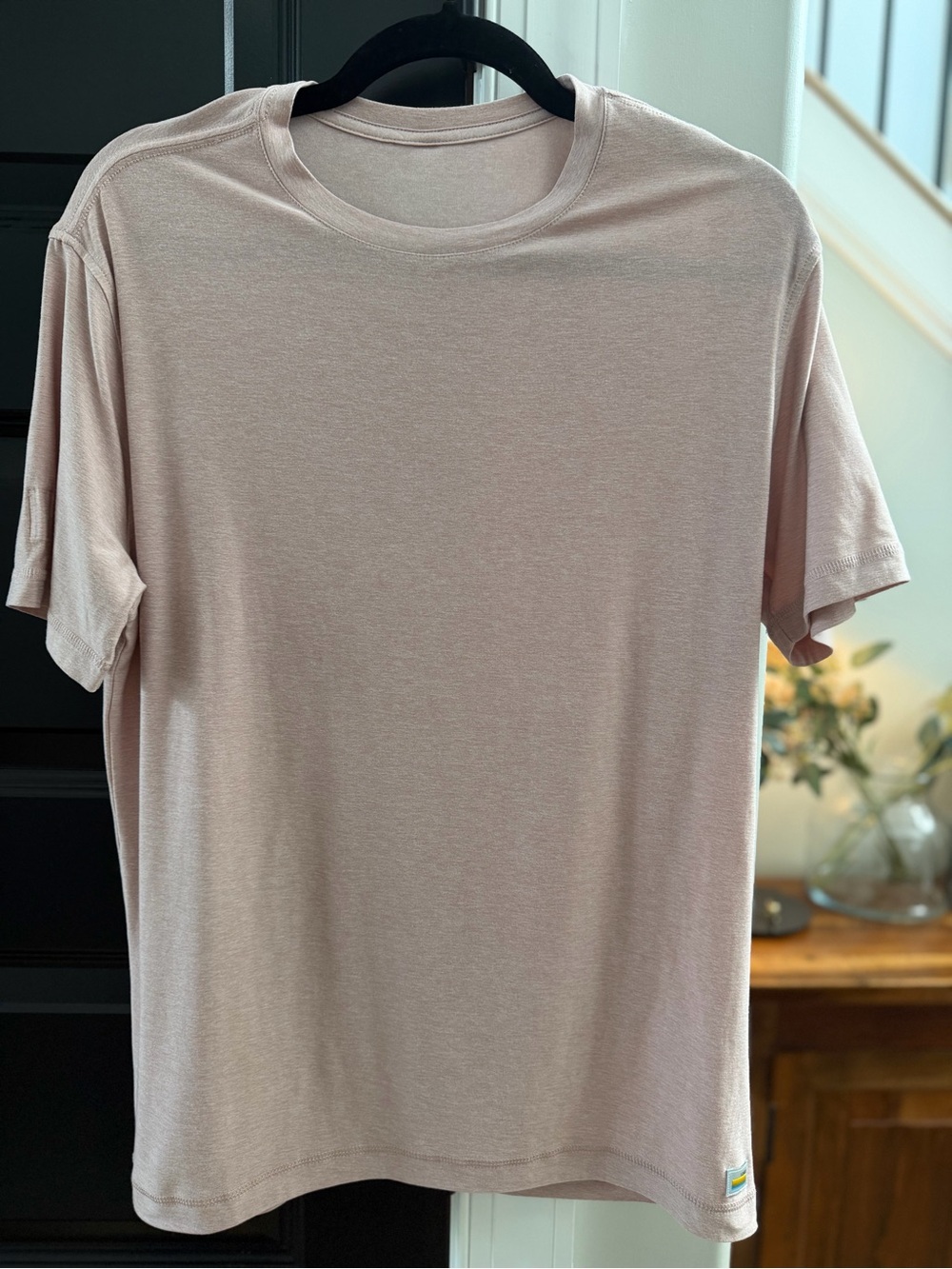 VUORI t shirt